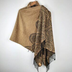 Primo Filo Italia Cozy Woven Wrap Scarf. Tan and Black. Fringes Boho Bold Earthy